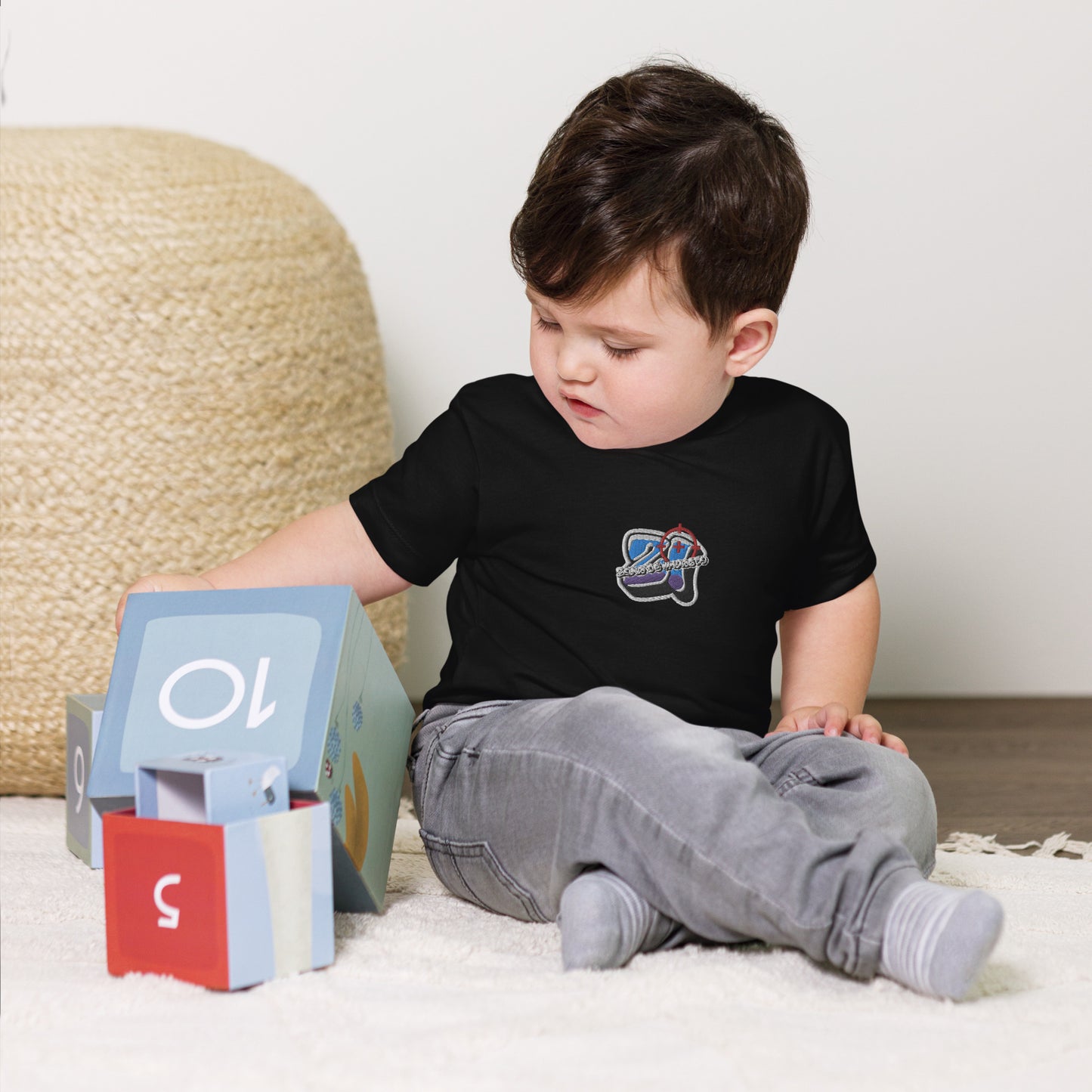 Camiseta Infantil bordado de Manga Curta Zona De Impacto